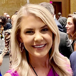 Meet your Posher, Whitney